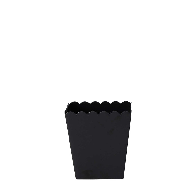 Scalloped Favor Box  6 inch Black